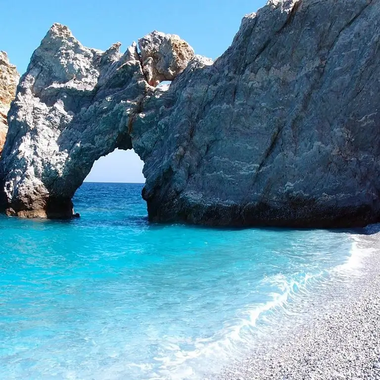 ROOM TO LET SKIATHOS